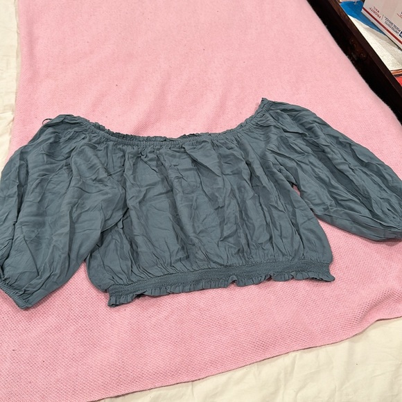 Bila 77 set off the shoulder crop top and pants - Picture 2 of 9